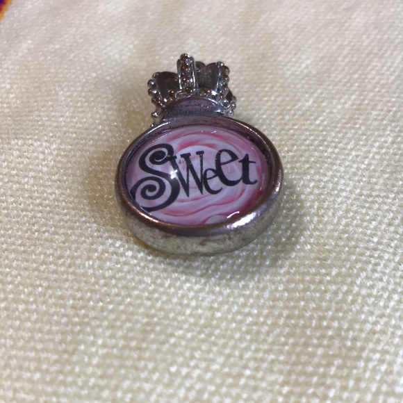 Sweet with Crown Bag Charm Must Bundle - Picture 4 of 7